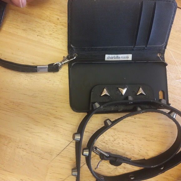 Phone cases - Picture 7 of 7